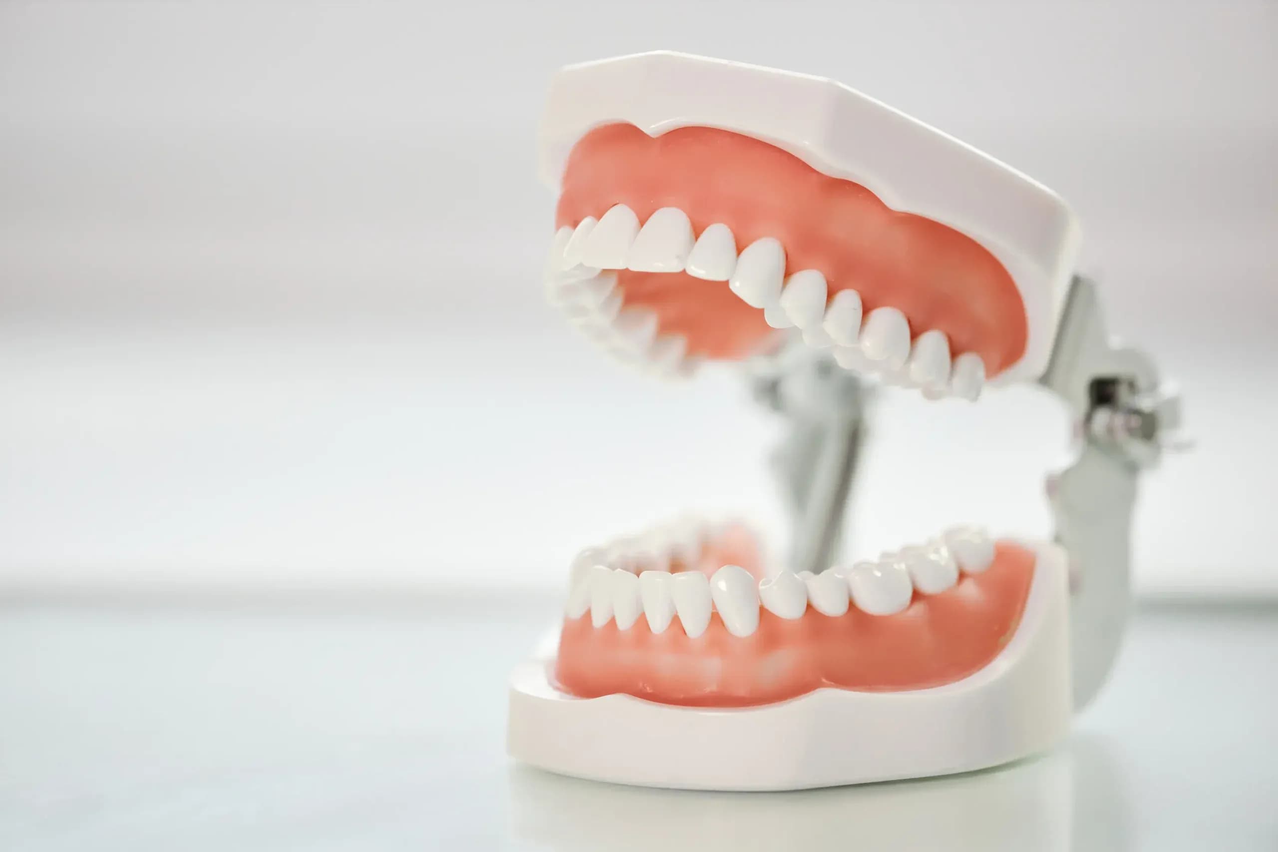Igienizare dentară la clinica Elmadenta
